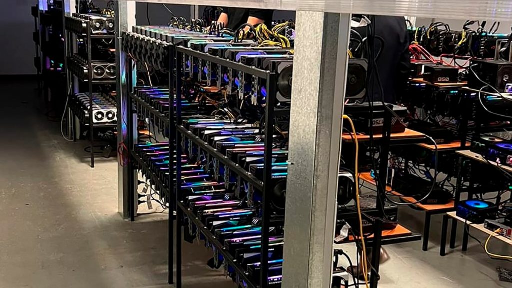 Denuncian una estafa piramidal con operaciones con criptomonedas