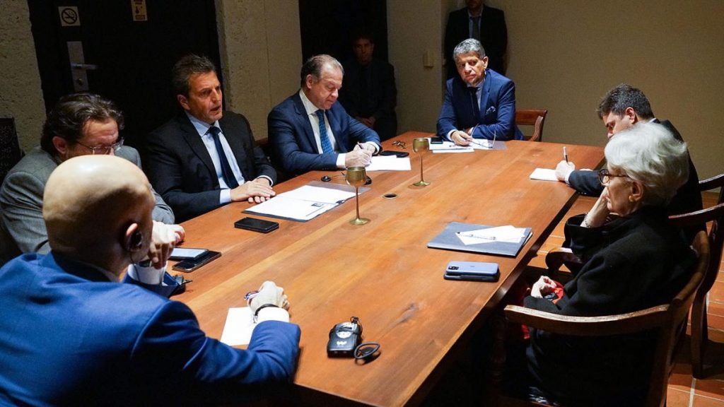 Massa se reunió con funcionarios de EEUU y analizaron oportunidades en energía, minería y alimentos