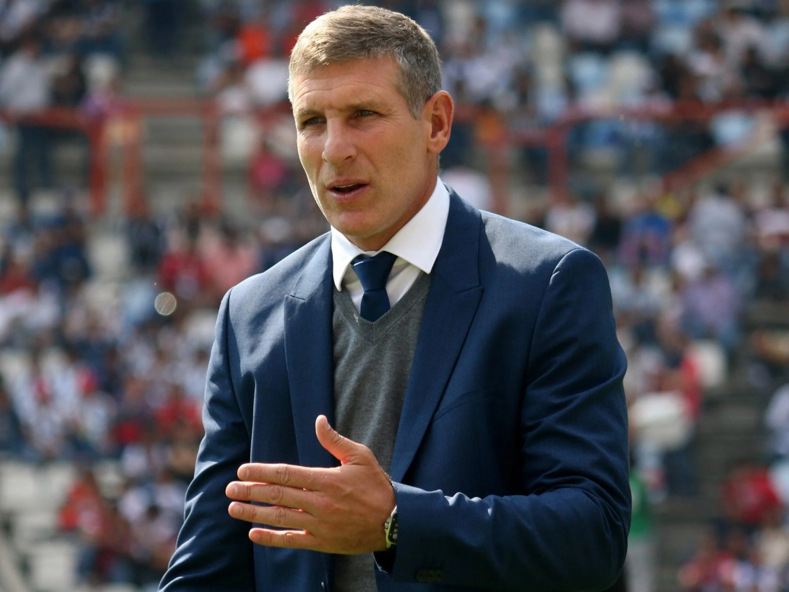 Se inicia la 14 fecha con dos partidos: Platense-Estudiantes y Sarmiento-Godoy