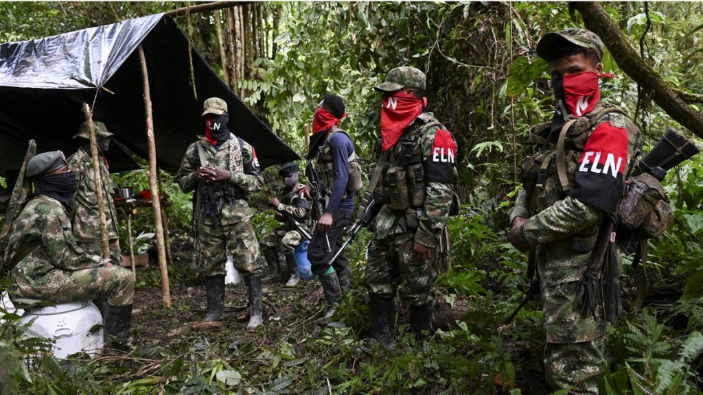Más de 6.000 afectados por enfrentamientos entre el ELN y el Clan del Golfo