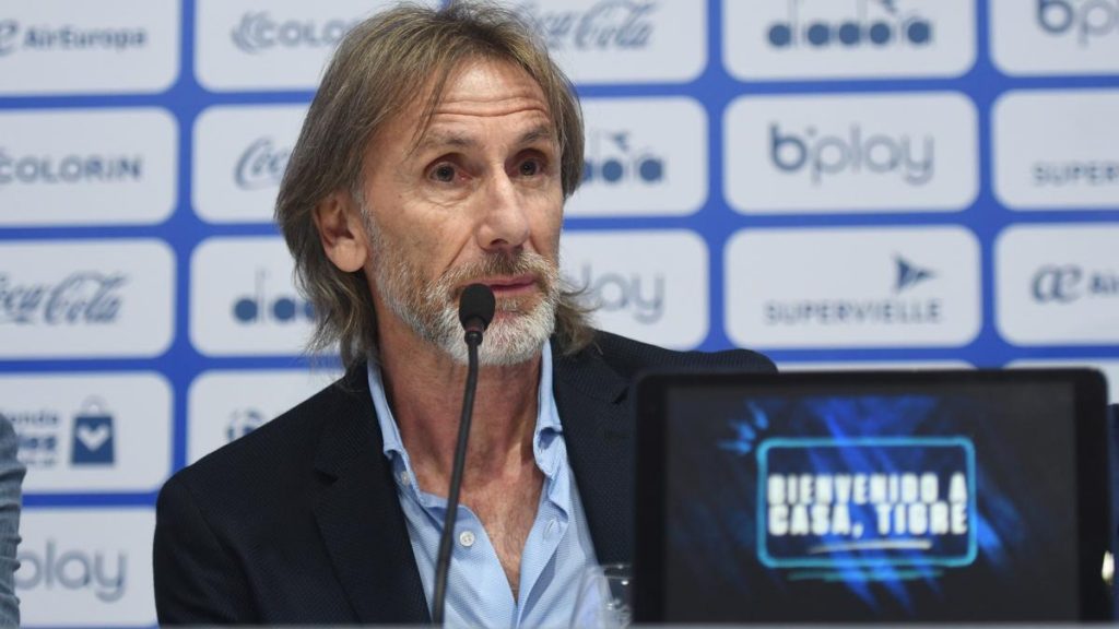 Ricardo Gareca se fue de Vélez después de apenas una docena de partidos