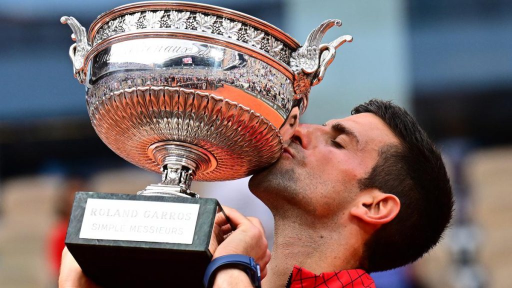 Roland Garros: Djokovic estableció un nuevo récord de Grand Slam y recuperó el número 1
