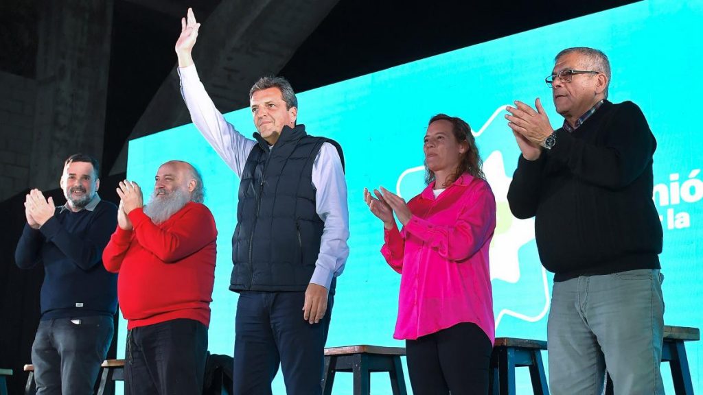 Massa lanza un nuevo monotributo para dar derechos a trabajadores de la economía informal