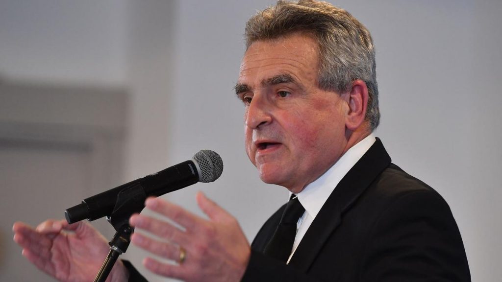 Rossi llamó a «aumentar el poder adquisitivo» y apuntó contra el acercamiento Macri-Milei