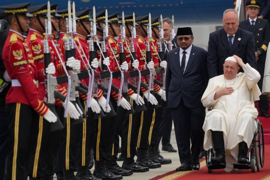 El Papa Francisco visita Indonesia